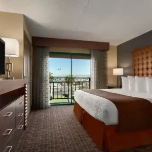 Embassy Suites by Hilton Los Angeles LAX South/El Segundo